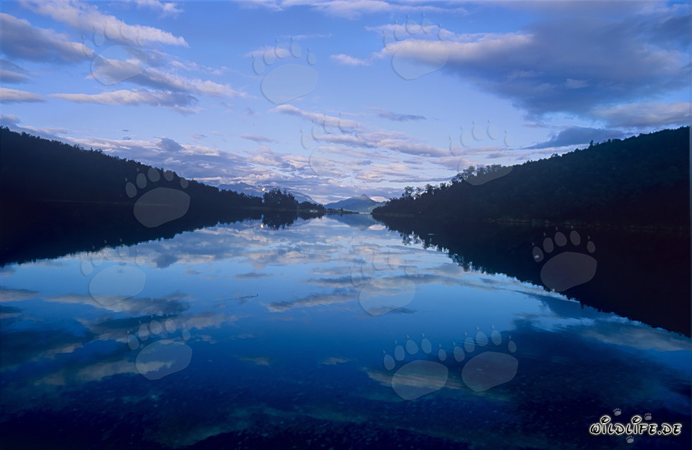 Magische Abendstimmung am Lake Coville in Alaska