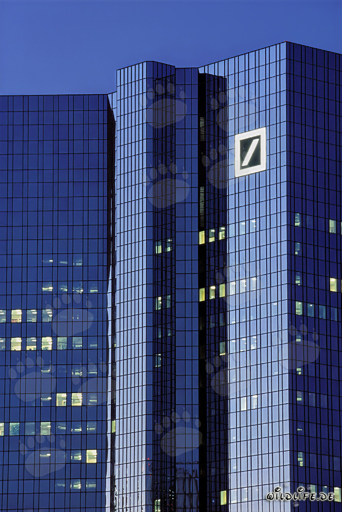 La imponente sede de Deutsche Bank en Frankfurt am Main