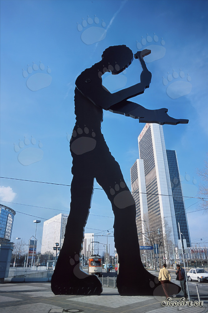 The Hammering Man in Front of the Trade Fair Tower in Frankfurt
