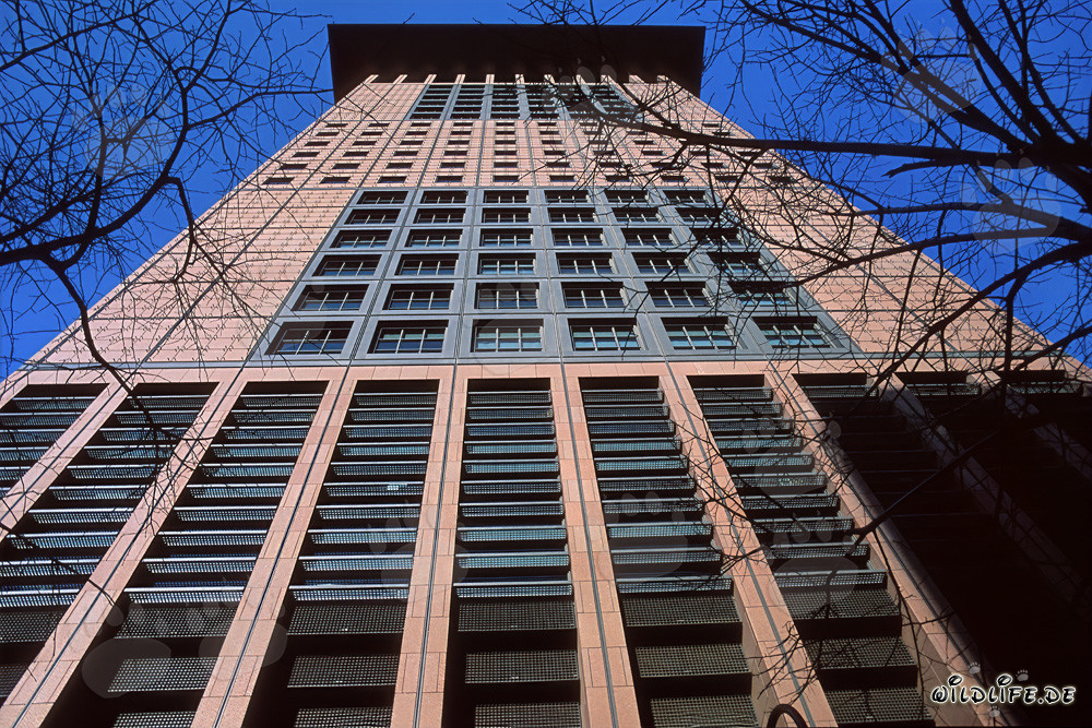 Japan-Center Hochhaus in Frankfurt mit fernoestlichem Stil