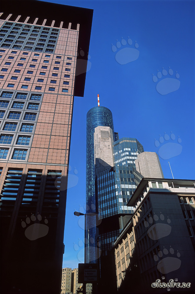 Centro japonés en Frankfurt: Fascinante rascacielos en estilo del Lejano Oriente