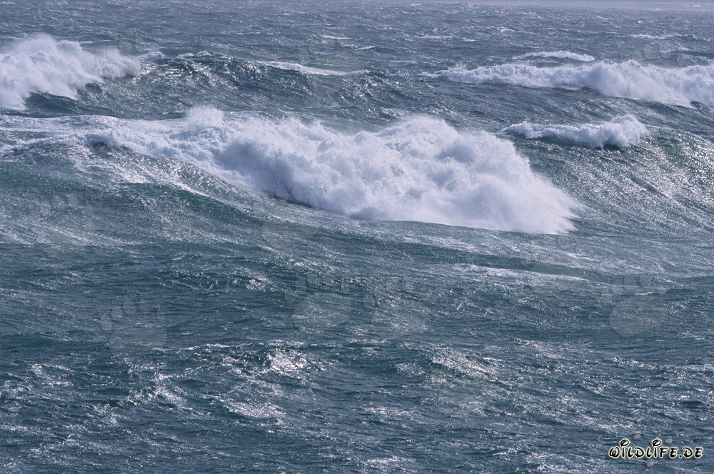 Tormentas y fuertes olas en el cabo sur de África
