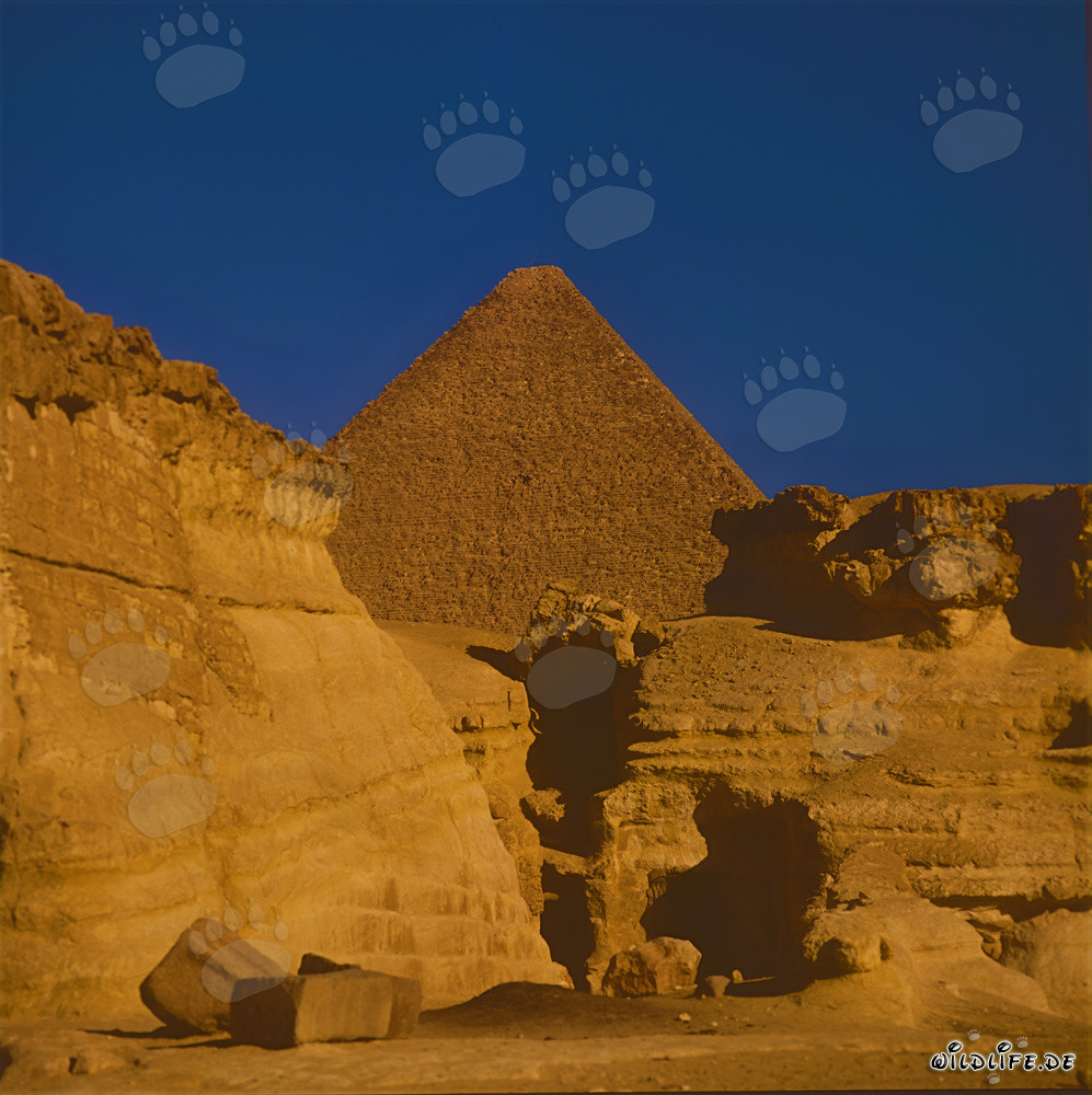 La maestosa piramide di Cheope in Egitto