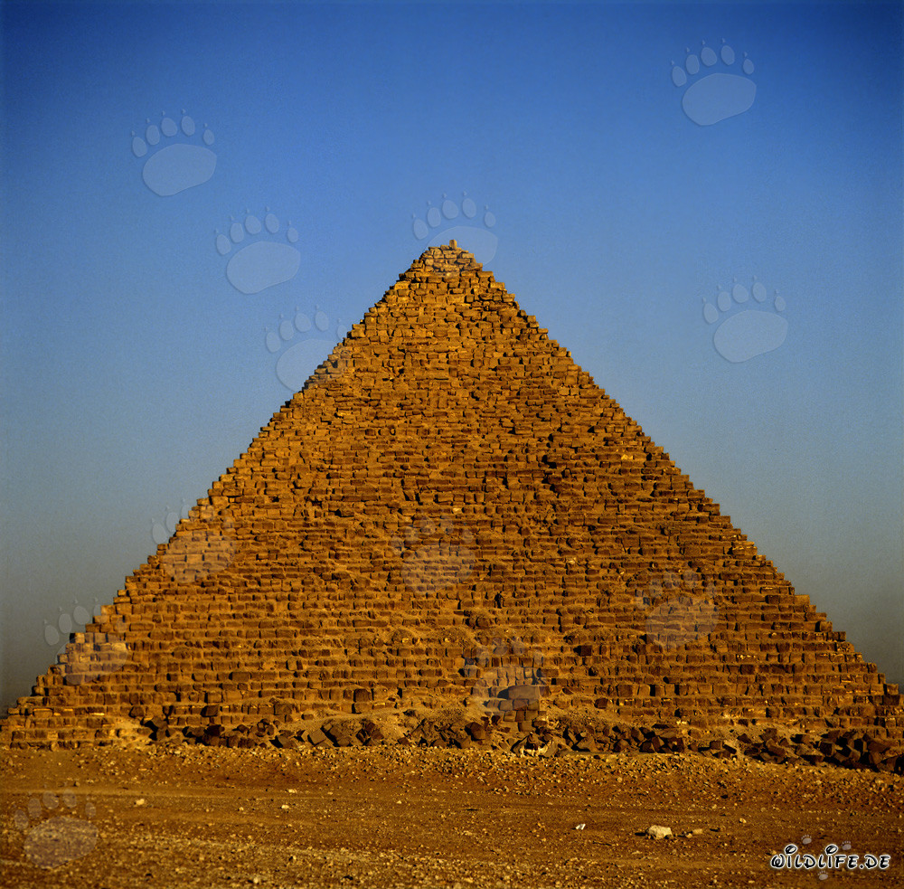 La majestuosa pirámide de Mykerinos en Giza