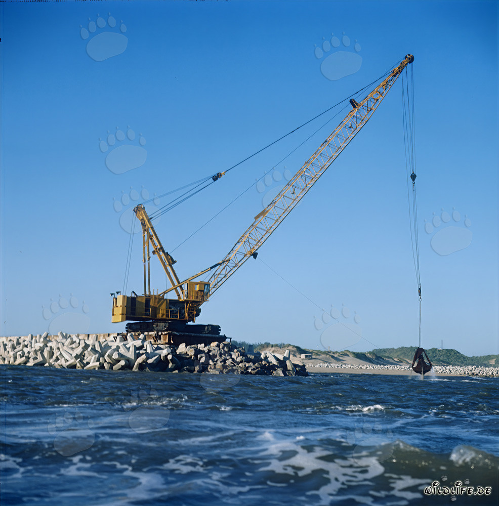Lavori di scavo al North Headland con Manitowoc 4600 nel porto di Richards Bay