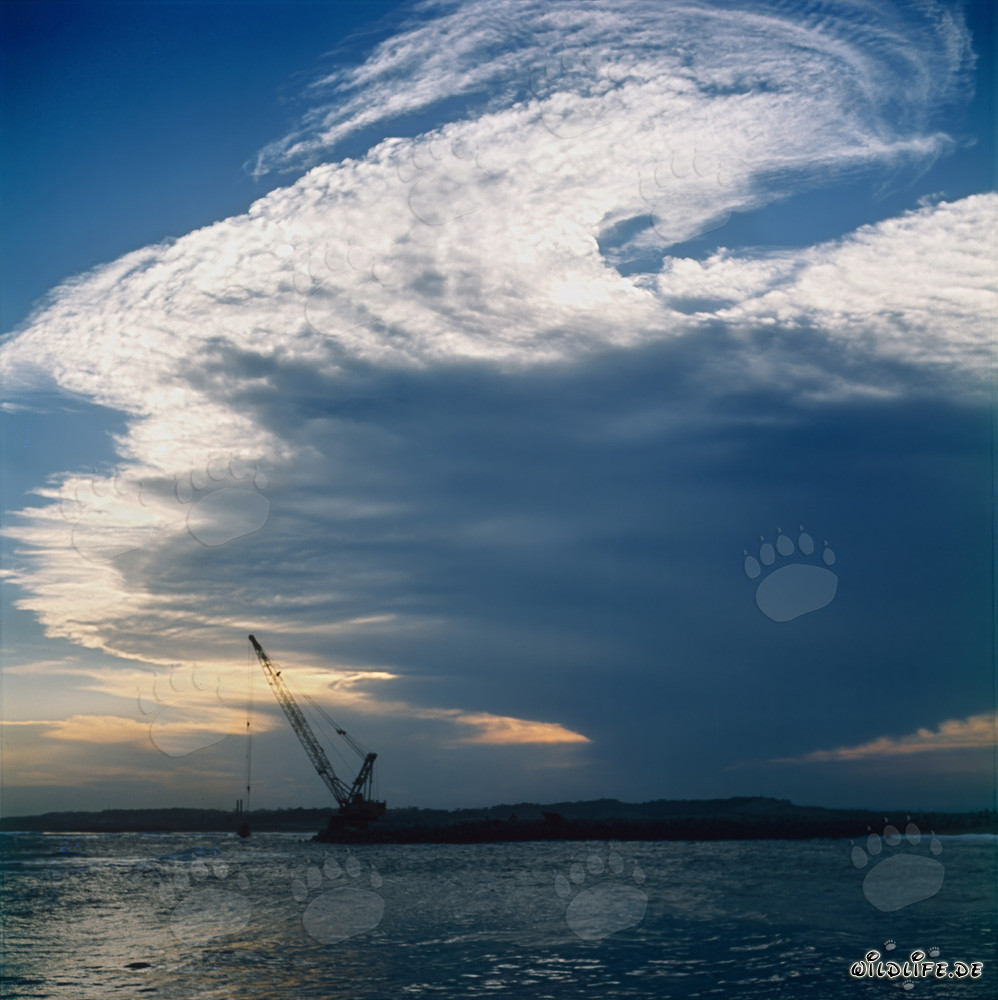 Impressive storm approaching North Breakwater in Richards Bay
