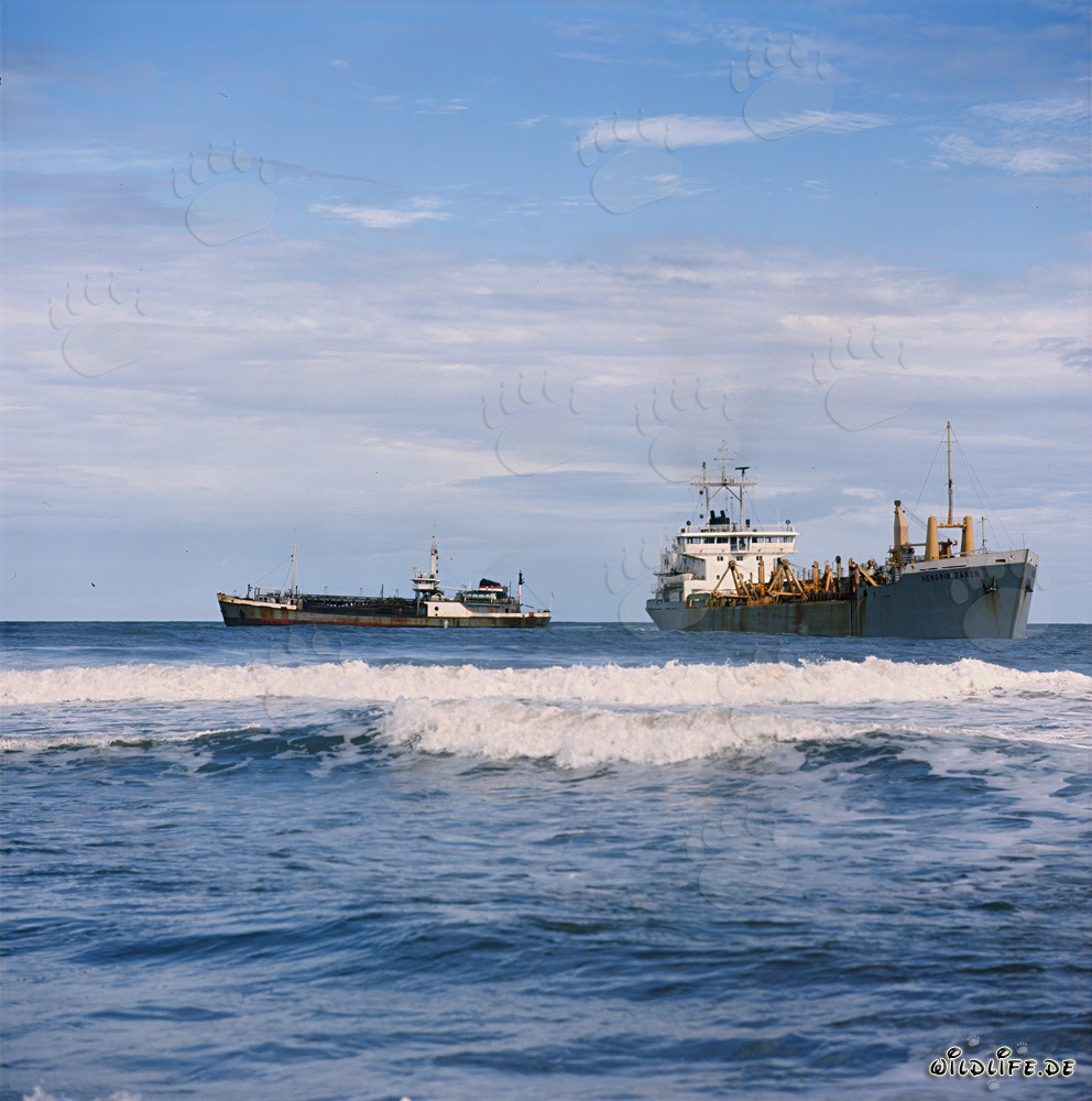 Draga a cassone GEOPOTES X e HENDRIK ZANEN nel porto di Richards Bay in Sudafrica