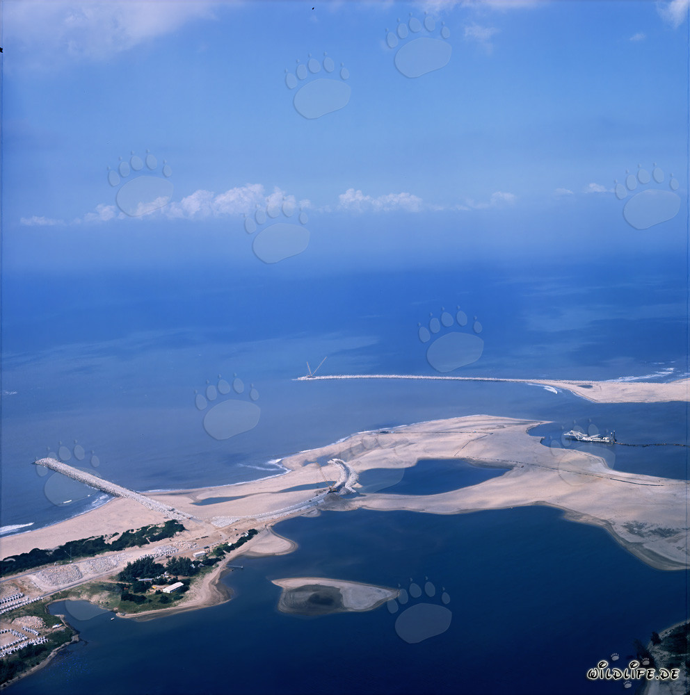 Rompeolas en Richards Bay, Natal, Sudáfrica