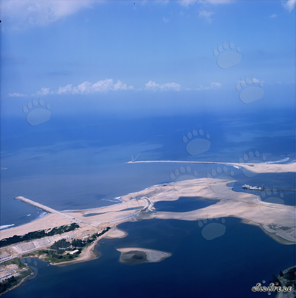 Wellenbrecher in Richards Bay, Natal, Südafrika