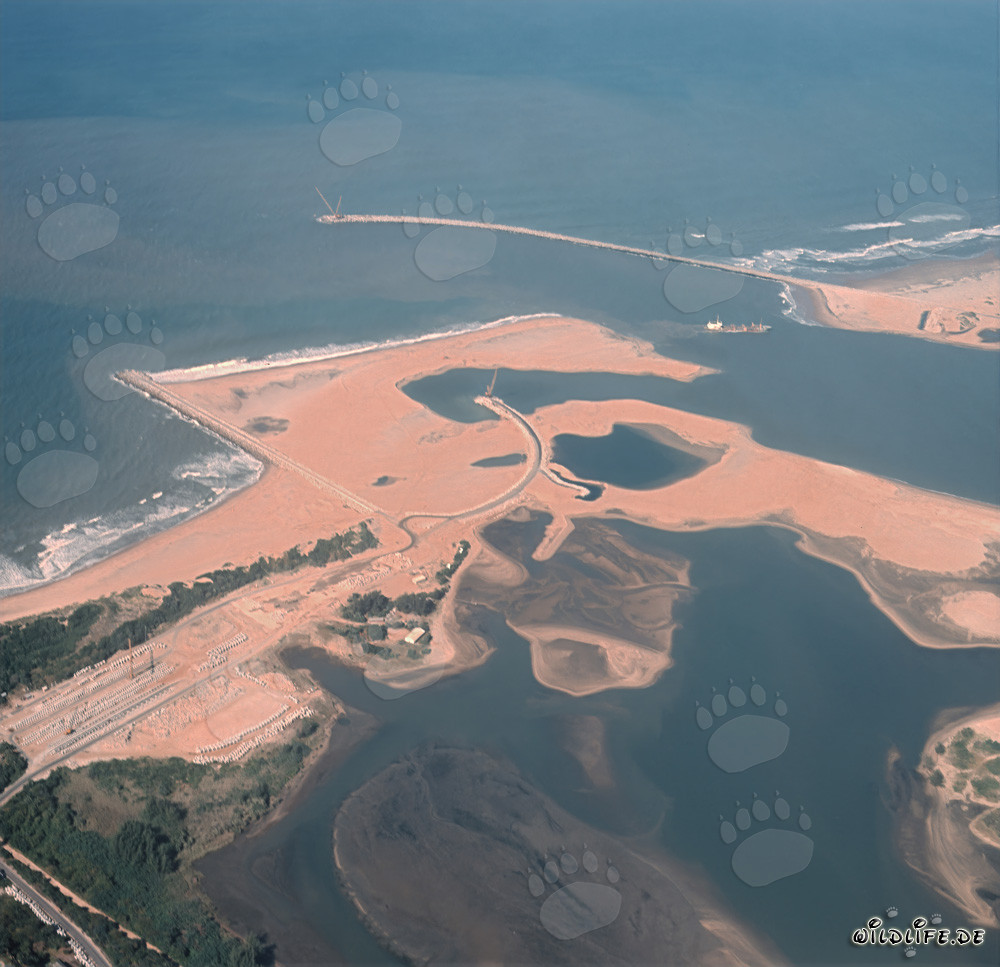 Veduta aerea dell'ampliamento del porto di Richards Bay, Sudafrica