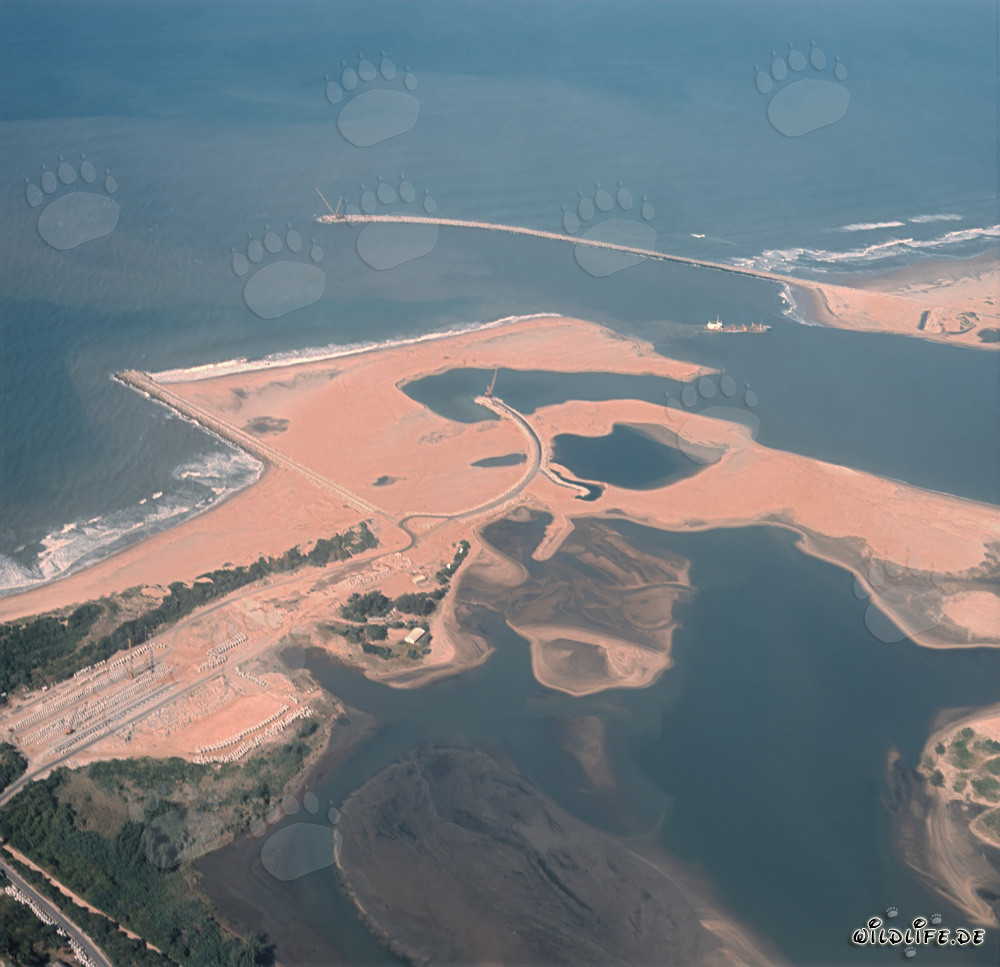 Vue aérienne de l'expansion du port de Richards Bay, Afrique du Sud