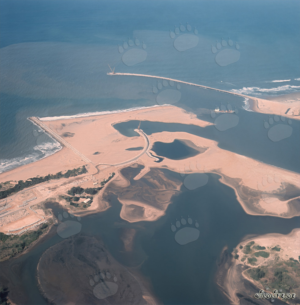 Vue aérienne de l'expansion du port de Richards Bay, Afrique du Sud