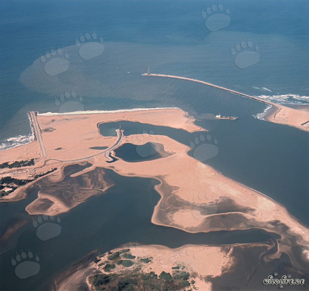 Luftaufnahme des Hafenausbaus in Richards Bay, Natal, Südafrika