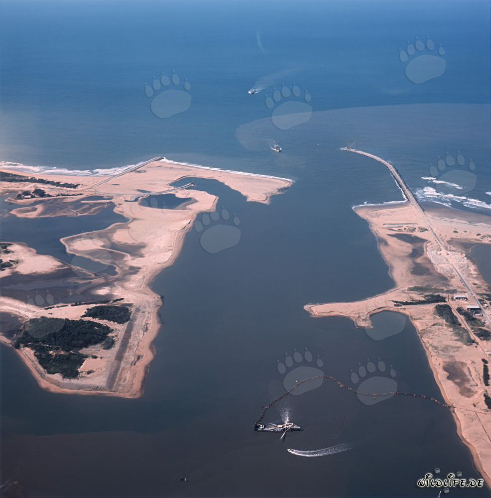 Veduta aerea dell'ampliamento del porto di Richards Bay, Natal, Sudafrica