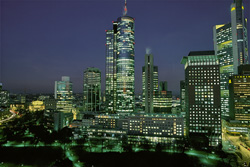 Fotografías nocturnas de la skyline de Frankfurt - Ambiente único en Mainhattan