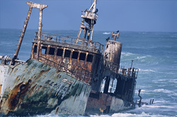 The southern tip of the African continent is dangerous for ships, even today. There are many wrecks around Cape Agulhas.
