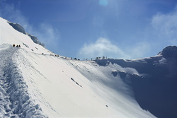Winter hike on the Panorama Trail at the cable car mountain station in Mittenwald