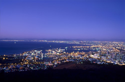 Atardecer mágico en Ciudad del Cabo: Vista desde Signal Hill sobre la Ciudad Madre