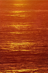 Coucher de soleil magique sur la baie de Walker en Afrique du Sud