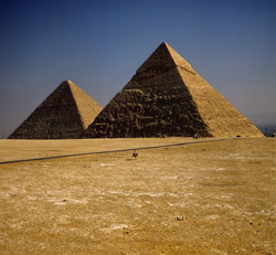 Entdecken Sie die majestätischen Pyramiden von Chephren und Cheops in Gizeh