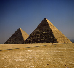 Entdecken Sie die majestätischen Pyramiden von Chephren und Cheops in Gizeh