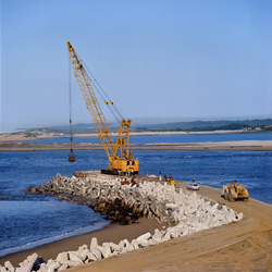 Dredging on North Headland with Manitowoc 4600 at Richards Bay Harbour, South Africa