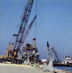 Bucket dredger Titan - Impressive Technology in Shueiba Harbour, Kuwait