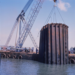 Spectacular Recovery of an Underwater Cut-off Sheet Piling in the Port of Shueiba, Kuwait